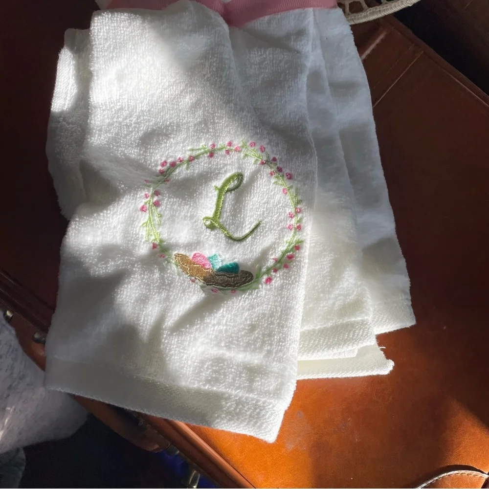 NWT “L” Set of 2 Monogrammed Spring Hand Towels